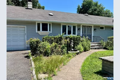 2240 Jones Road, Fort Lee, NJ 07024 - Photo 1