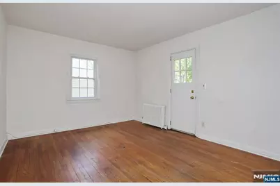 1806 Palisade Avenue, Teaneck Township, NJ 07666 - Photo 10