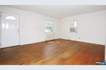 1806 Palisade Avenue, Teaneck Township, NJ 07666 - Photo 4