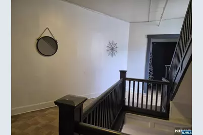 283 Paterson Avenue 2 #2, East Rutherford, NJ 07073 - Photo 4