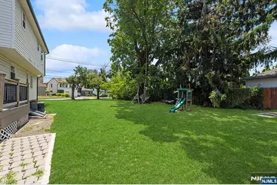 65 Woodward Street, Saddle Brook Township, NJ 07663 - Photo 6