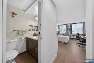 300 Winston L22, Cliffside Park, NJ 07010 - Photo 18