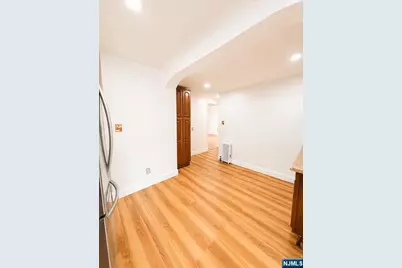 544 Linden Avenue 1 #1, Teaneck Township, NJ 07666 - Photo 2