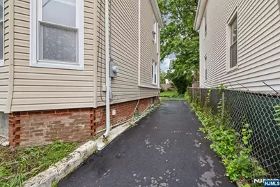 98 Forest Street, Montclair, NJ 07042 - Photo 22