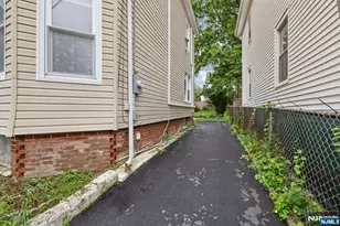 98 Forest St, Montclair, NJ 07042 - Photo 22