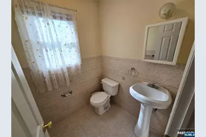 598 Broad Street, Carlstadt, NJ 07072 - Photo 6
