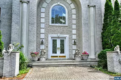 20 Burning Hollow Road, Saddle River, NJ 07458 - Photo 2