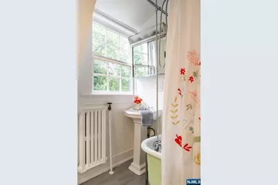 285 Linden Avenue, Glen Ridge, NJ 07028 - Photo 32