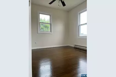 329 President Street 2R #2R, Saddle Brook Township, NJ 07663 - Photo 6