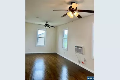 329 President Street 2R #2R, Saddle Brook Township, NJ 07663 - Photo 2