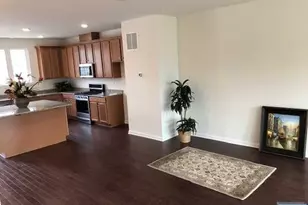 32 Litchfield Ln 403, Fair Lawn, NJ 07410 - Photo 2