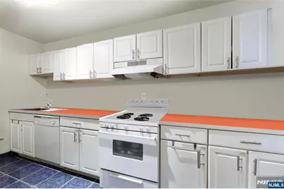 6040 Boulevard East 29N #29N, West New York, NJ 07093 - Photo 2