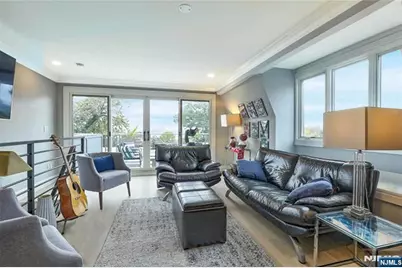 36 Myrtle Avenue A #A, Edgewater, NJ 07020 - Photo 20