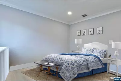 36 Myrtle Avenue A #A, Edgewater, NJ 07020 - Photo 12