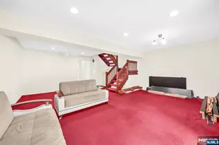 25 Driscoll Ct, North Brunswick Township, NJ 08902 - Photo 10