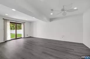 25 Driscoll Ct, North Brunswick Township, NJ 08902 - Photo 10