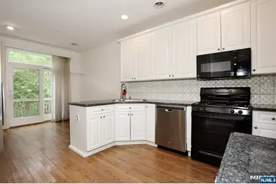 136 Winding Creek, Old Tappan, NJ 07675 - Photo 18