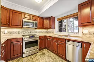 2132 Linwood Ave 1st Floor, Fort Lee, NJ 07024 - Photo 2