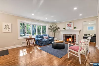 131 Highwood Avenue, Glen Rock, NJ 07452 - Photo 6