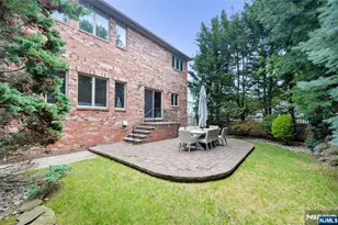 1056 Edgewood Ln, Fort Lee, NJ 07024 - Photo 34