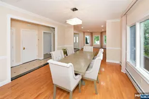 1056 Edgewood Ln, Fort Lee, NJ 07024 - Photo 8