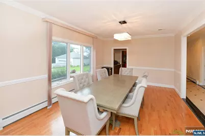 1056 Edgewood Lane, Fort Lee, NJ 07024 - Photo 6