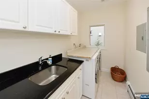 1056 Edgewood Ln, Fort Lee, NJ 07024 - Photo 16