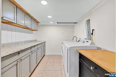 75 Mountain Way, Rutherford, NJ 07070 - Photo 28