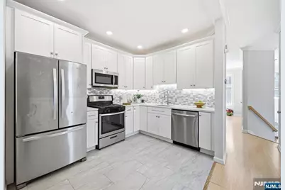 419 Hartford Drive 4020 #4020, Nutley, NJ 07110 - Photo 8