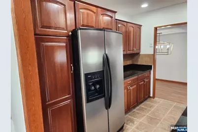 561 Green Valley Road, Paramus, NJ 07652 - Photo 8