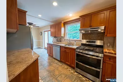 41 Circle Drive, Paramus, NJ 07652 - Photo 6