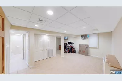 41 Circle Drive, Paramus, NJ 07652 - Photo 26