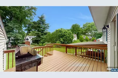 41 Circle Drive, Paramus, NJ 07652 - Photo 22