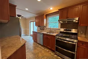 41 Circle Dr, Paramus, NJ 07652 - Photo 10