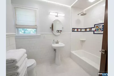 41 Circle Drive, Paramus, NJ 07652 - Photo 18