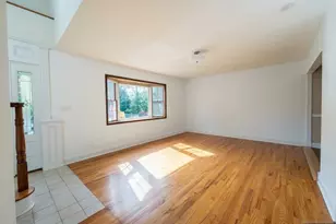 41 Circle Dr, Paramus, NJ 07652 - Photo 4