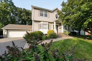 41 Circle Dr, Paramus, NJ 07652 - Photo 24