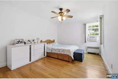 208 Baldwin Avenue, New Milford, NJ 07646 - Photo 14