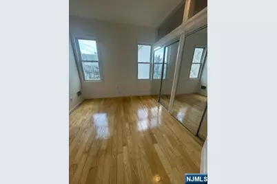233 68th Street, Guttenberg, NJ 07093 - Photo 24