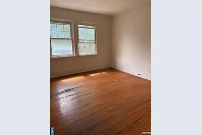 110 Romaine Place, Leonia, NJ 07605 - Photo 12