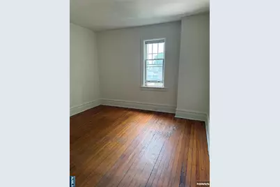 110 Romaine Place, Leonia, NJ 07605 - Photo 12