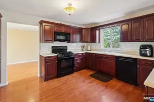 15 Ryan Ln, Lincoln Park, NJ 07035 - Photo 8