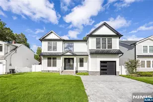 457 The Fenway, River Edge, NJ 07661 - Photo 2