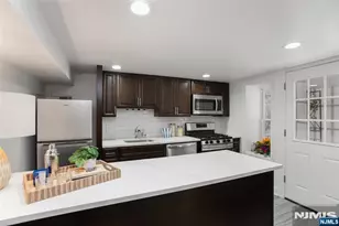 8 Franklin Pl, Montclair, NJ 07042 - Photo 30