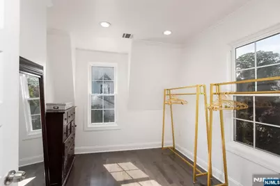 8 Franklin Place, Montclair, NJ 07042 - Photo 18