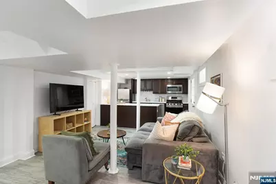8 Franklin Place, Montclair, NJ 07042 - Photo 30