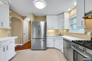 151 Knickerbocker Rd, Englewood, NJ 07631 - Photo 8