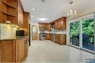268 Center Street, Englewood Cliffs, NJ 07632 - Photo 8