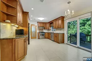 268 Center St, Englewood Cliffs, NJ 07632 - Photo 8
