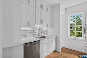 15 Morrissee Ave, Wallington, NJ 07057 - Photo 8